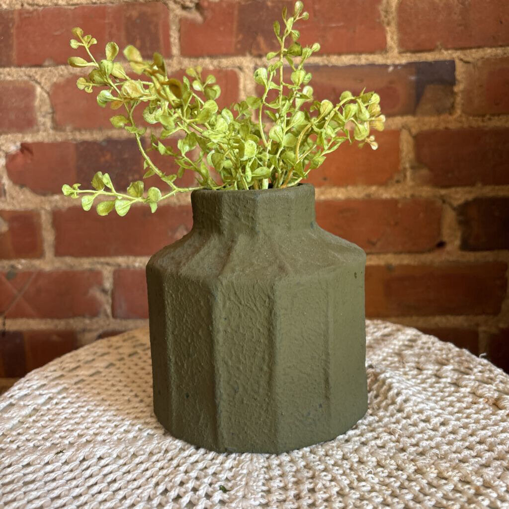 RAMON BUD VASE