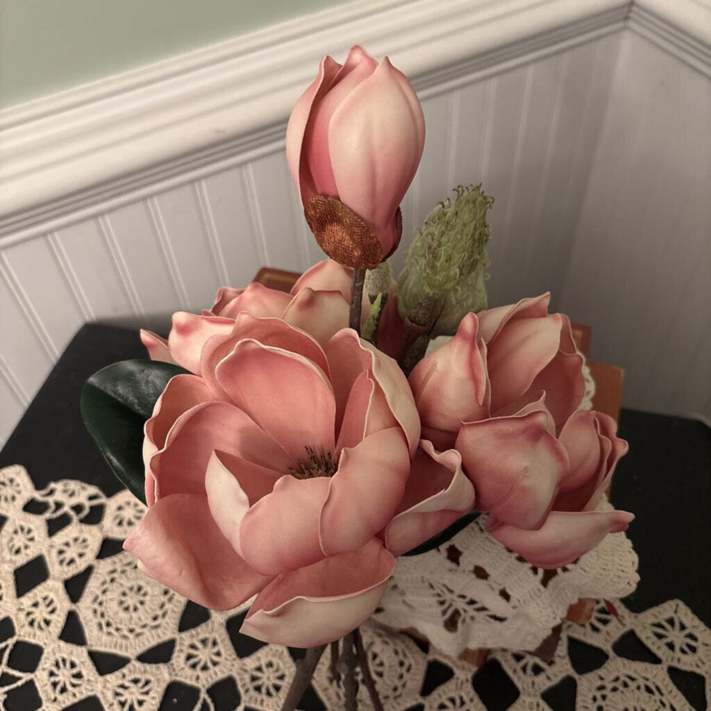 MAGNOLIA BOUQUET