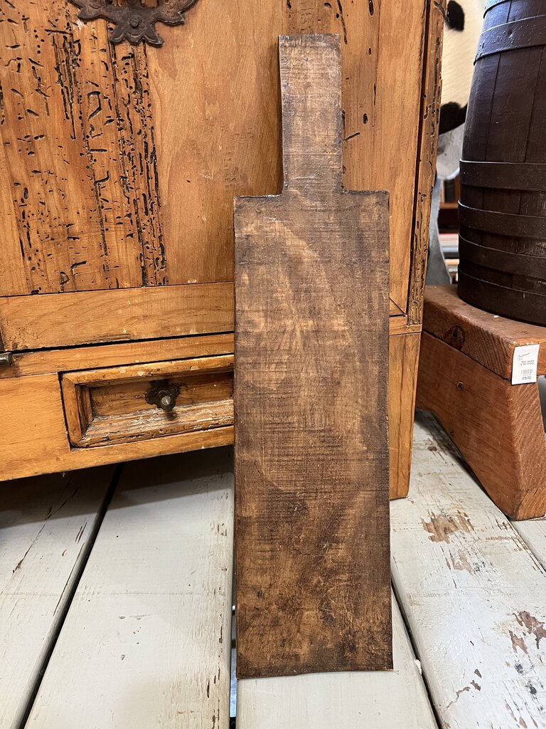 WOODEN CHEESE BOARD