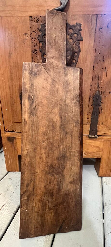 WOODEN CHEESE BOARD