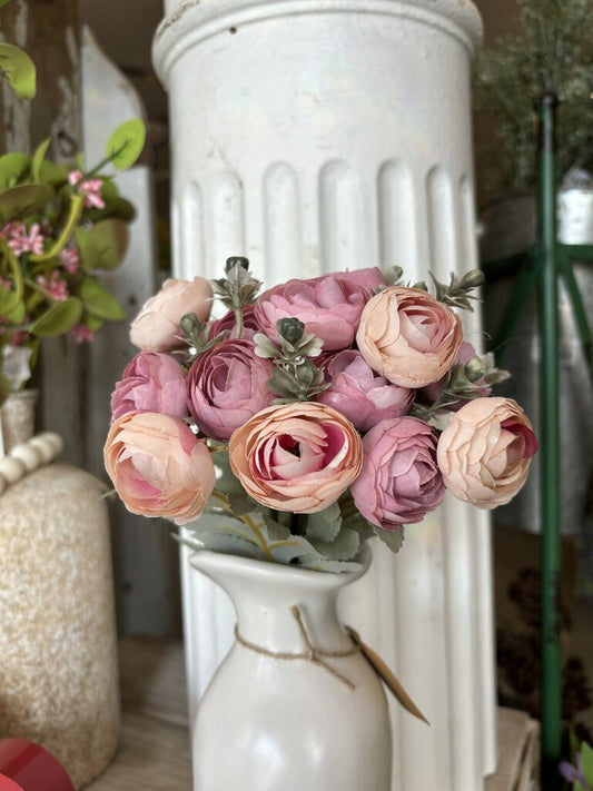 Mini Ranuculus Bouquet