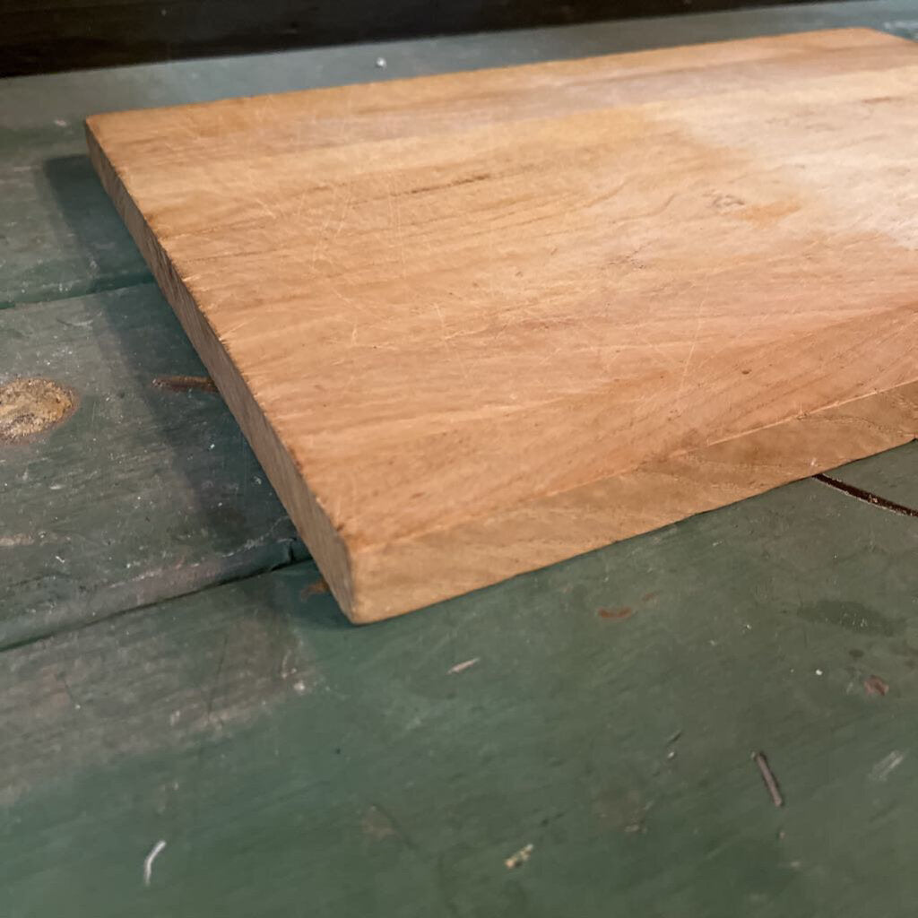 RECTANGLE CUTTING BOARD