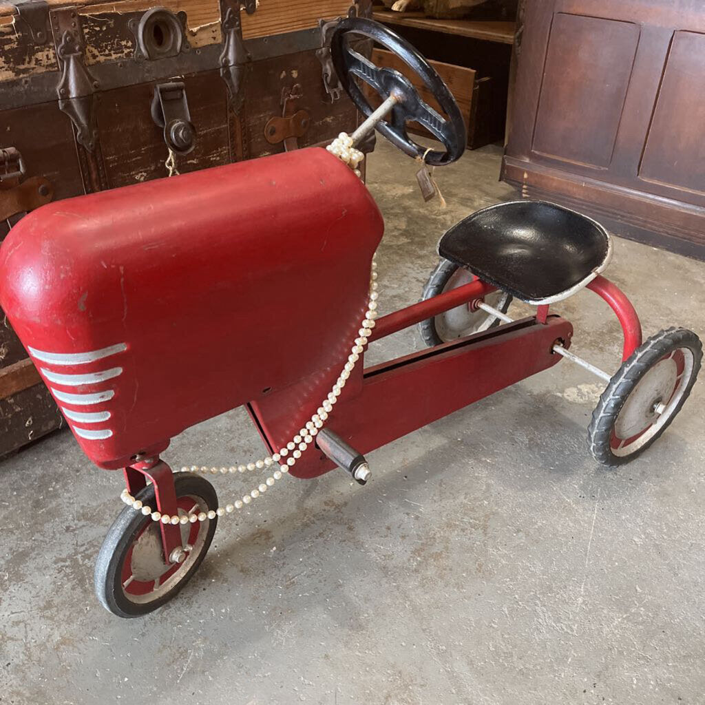 VINTAGE TRACTOR PEDAL CAR RED METAL