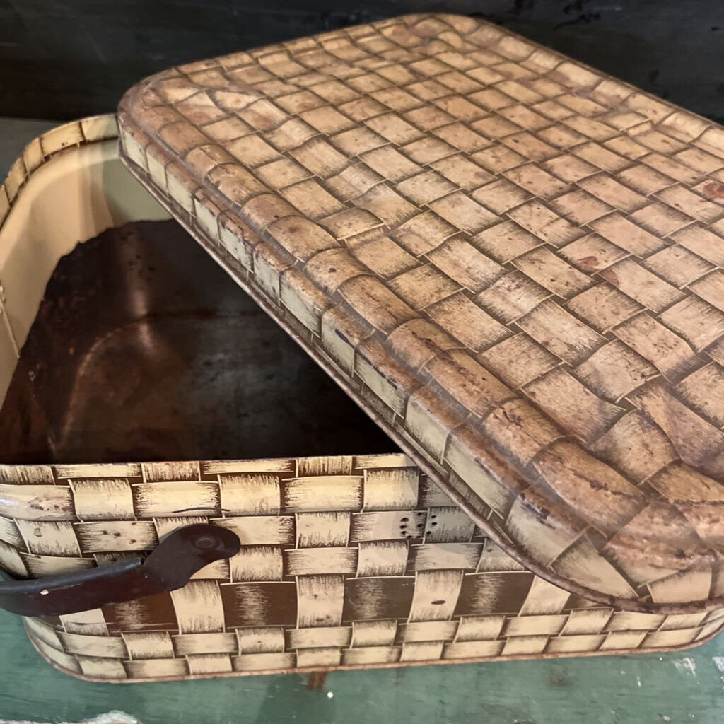 VINTAGE 1950S TIN METAL PICNIC BASKET