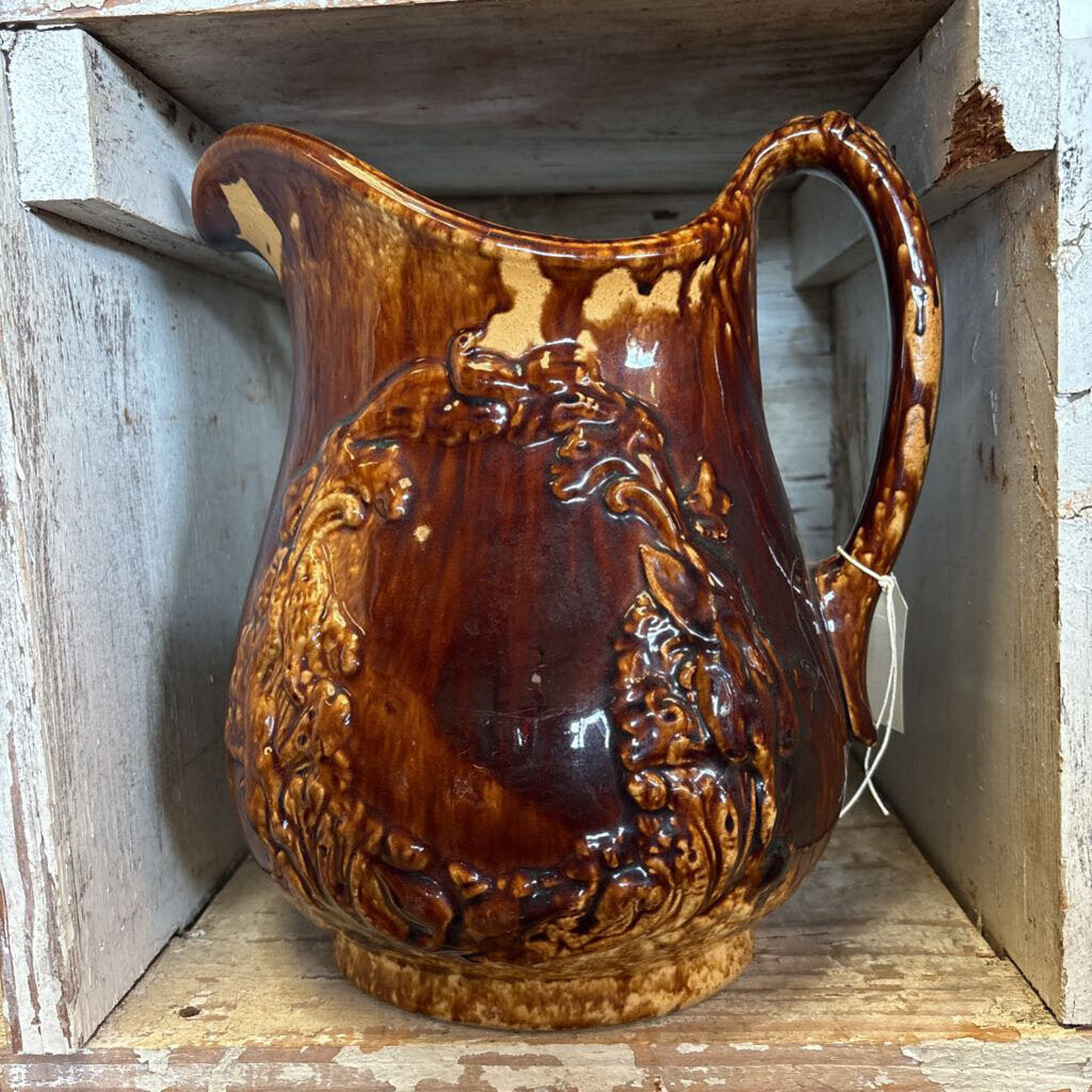 BENNINGTON ROCKHOUSE FLORAL CIRCLE PITCHER