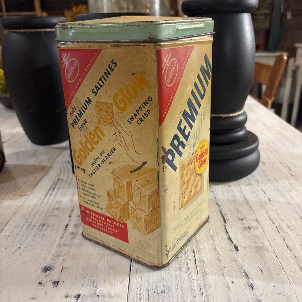 SALTINE TIN