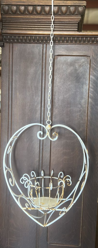 VINTAGE IRON HEART SHAPED HANGING PLANTER