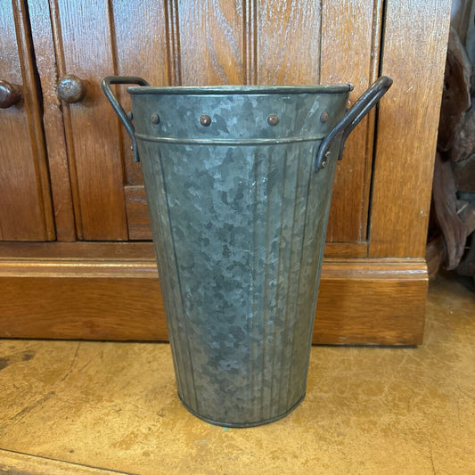 METAL FLOWER BUCKET WITH HANDLES