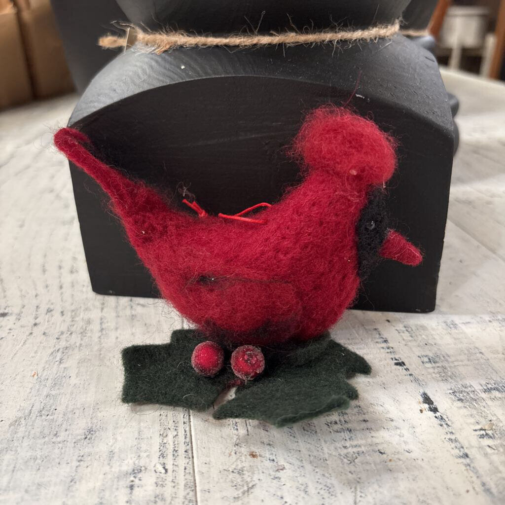 FELT CARDINAL ORNAMENT