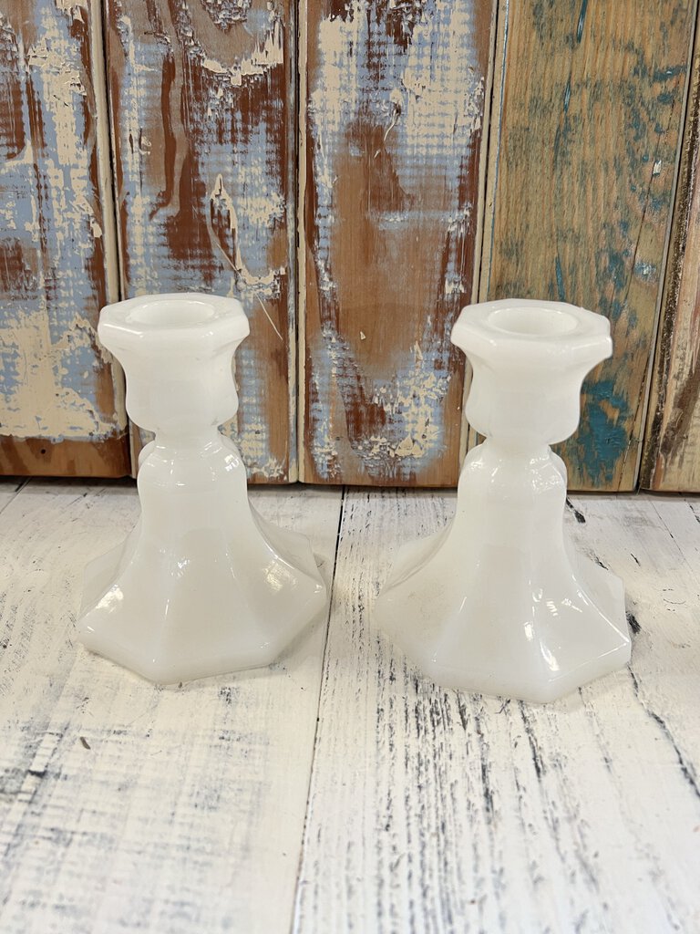 PAIR VINTAGE ANCHOR HOCKING CANDLE STICKS