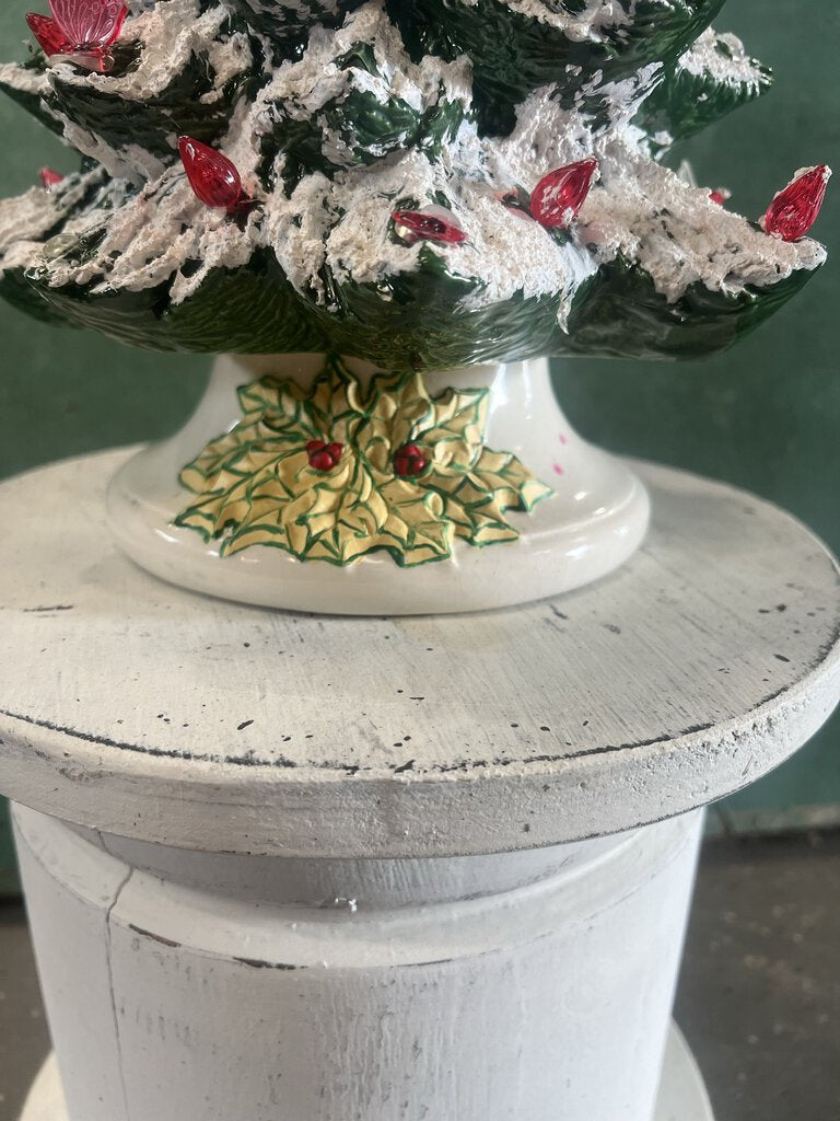 VINTAGE LIGHTED FLOCKED CERAMIC CHRISTMAS TREE