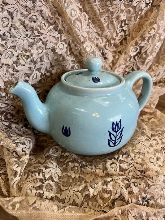 VINTAGE USA CRONIN TULIP TEAPOT