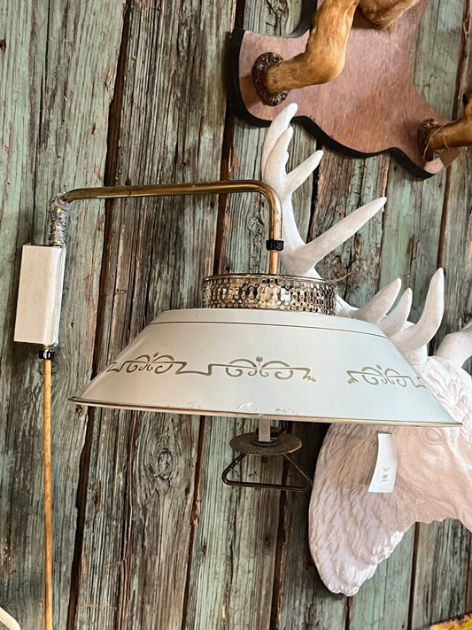 VINTAGE HANGING LAMP W/METAL SHADE